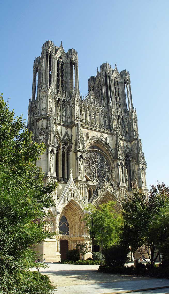 Mudanzas a Reims, la ciudad de la catedral increíble